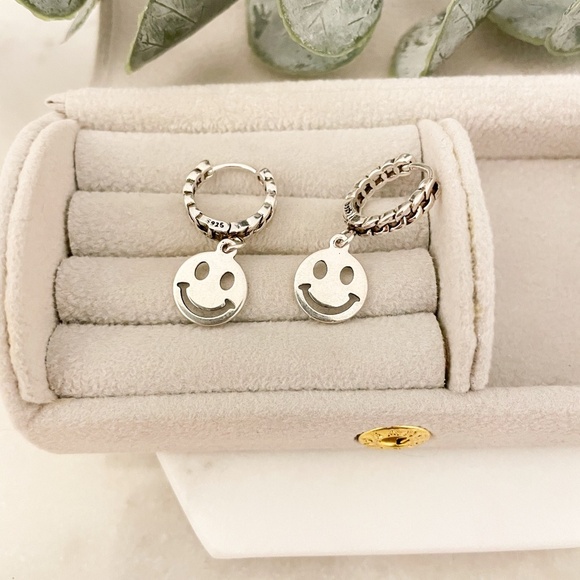 925 Sterling Silver Smiley Face Earrings Small Hoop Happy Face Earrings - Picture 3 of 4